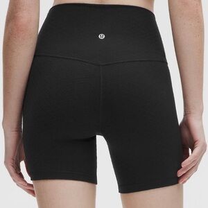 Lululemon Align High-Rise shorts 6”  size 2